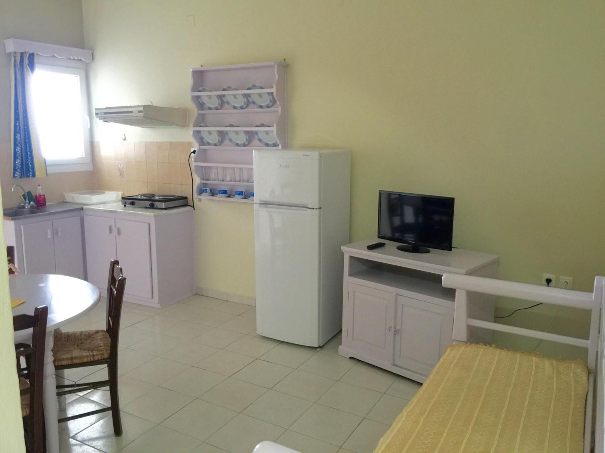 Kionia Apartments Экстерьер фото